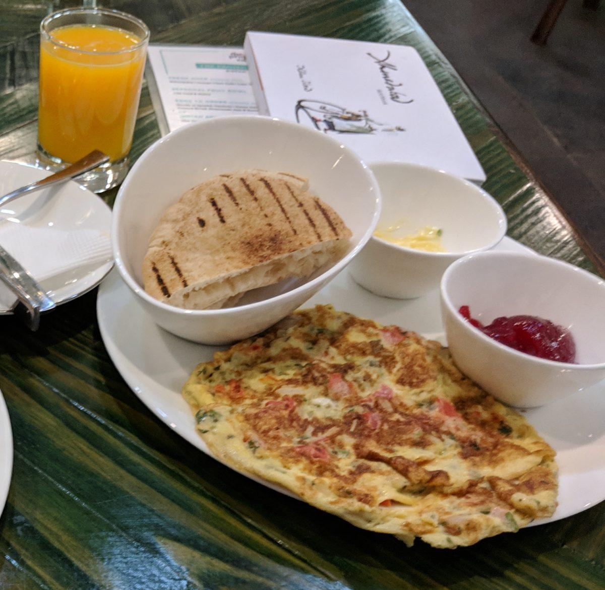 omelet breakfast at restaurant