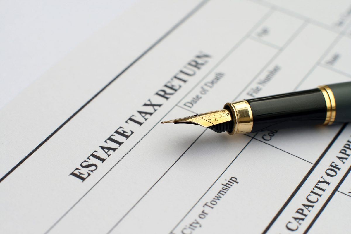 estate tax return and fountain pen