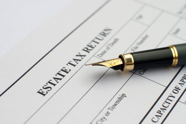 estate tax return and fountain pen